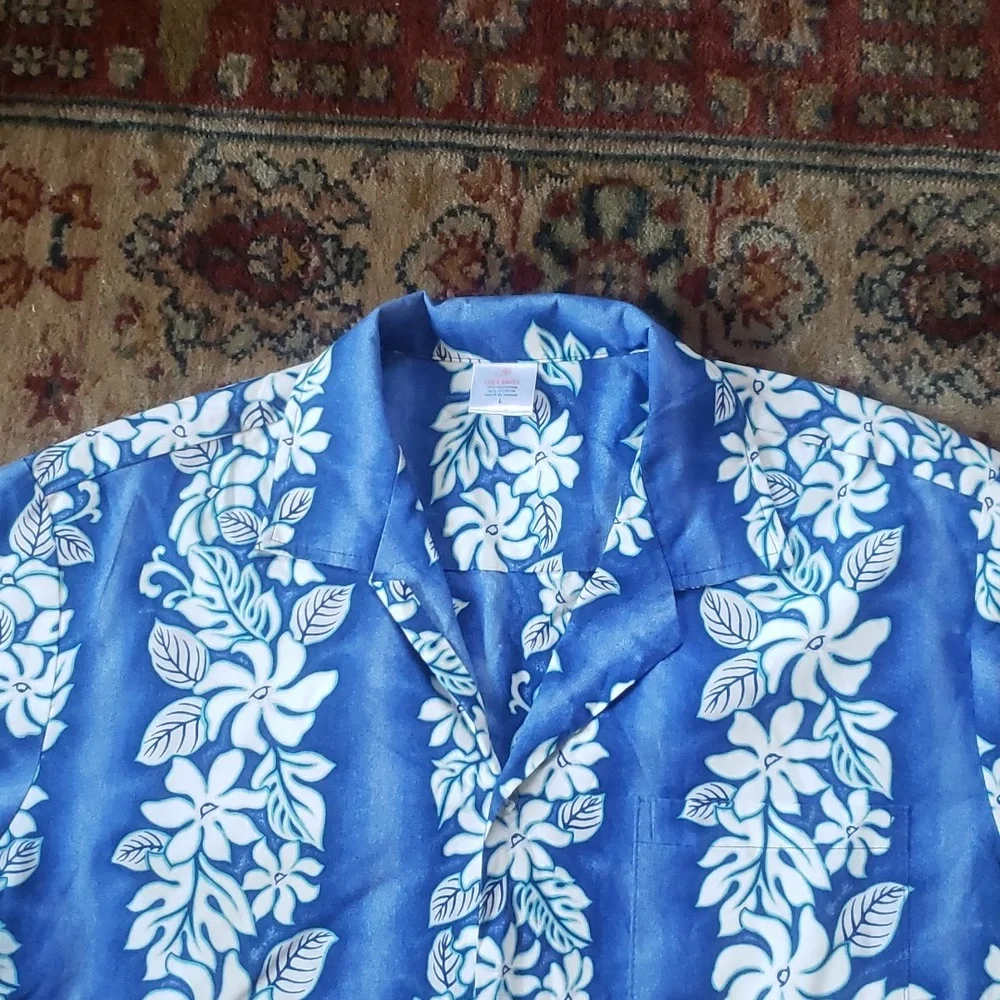 Blue Hawaiian Shirt Button up - Picture 3 of 4